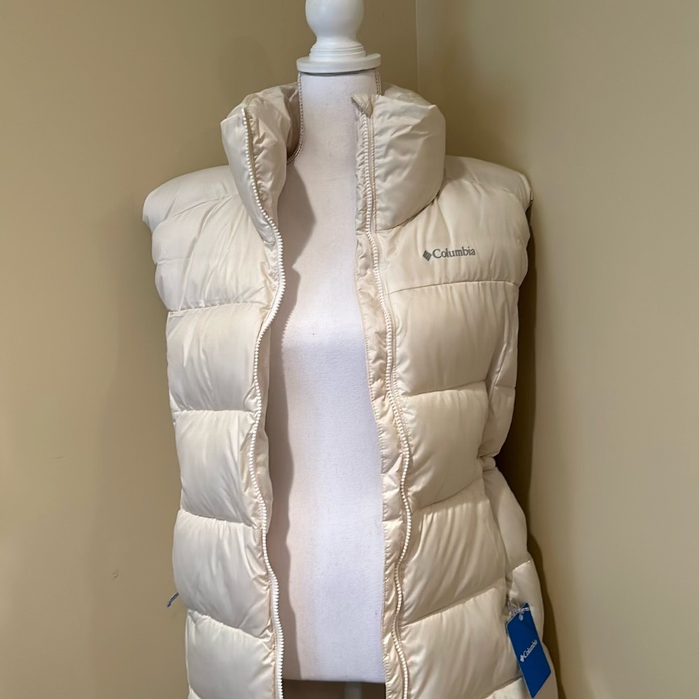 Columbia women’s puffer vest size small